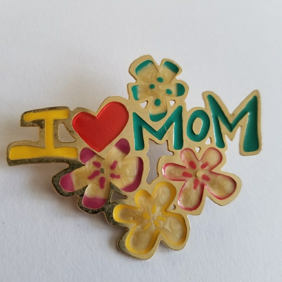 Relisted- i love Mom brooch pin heart gold tone mothers day - Picture 2 of 6